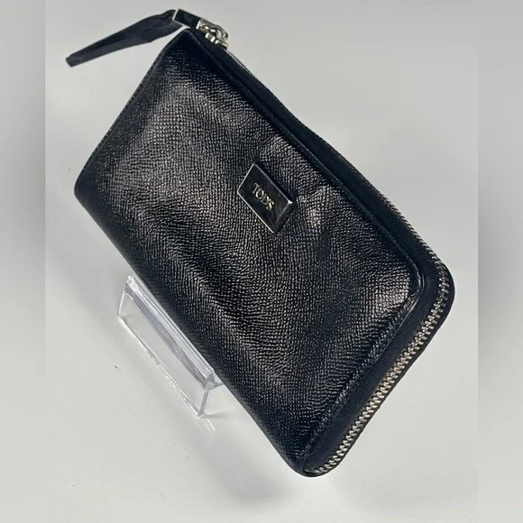 TODS Black Textured Leather corner Zip Wallet. Red interior. S - Picture 1 of 9